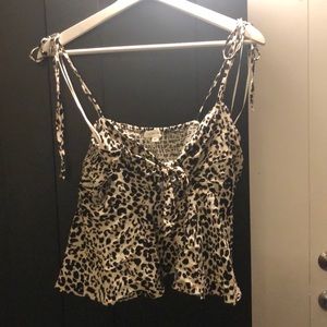 Leopard top